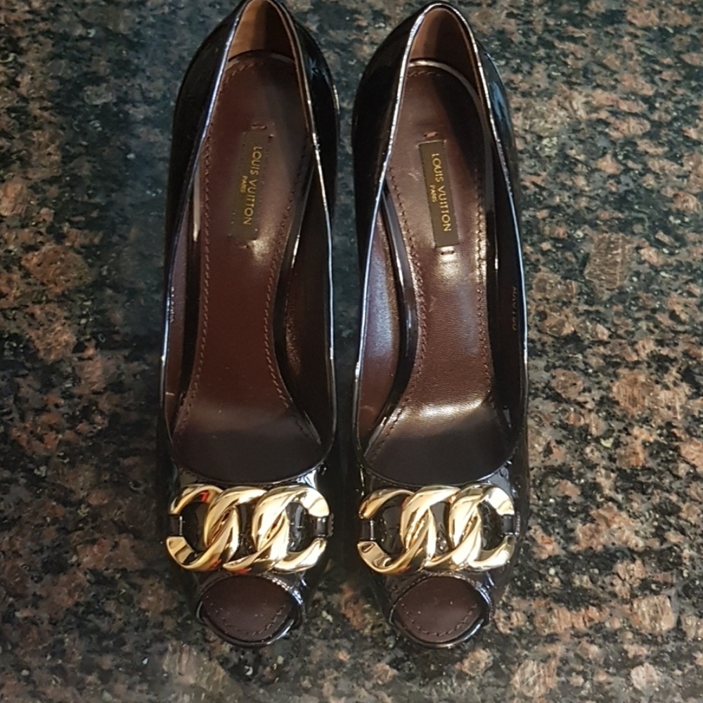 Louis Vuitton Burgundy Heels